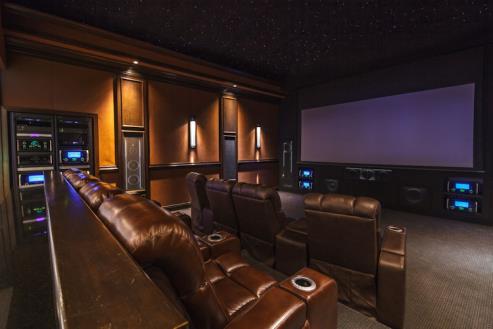 MASS Home Theater Design/Installation & Construction Contractors: TV Wall Mounting & Cable TV Outlet Wiring in Worcester County & Middlesex County, Massachusetts.